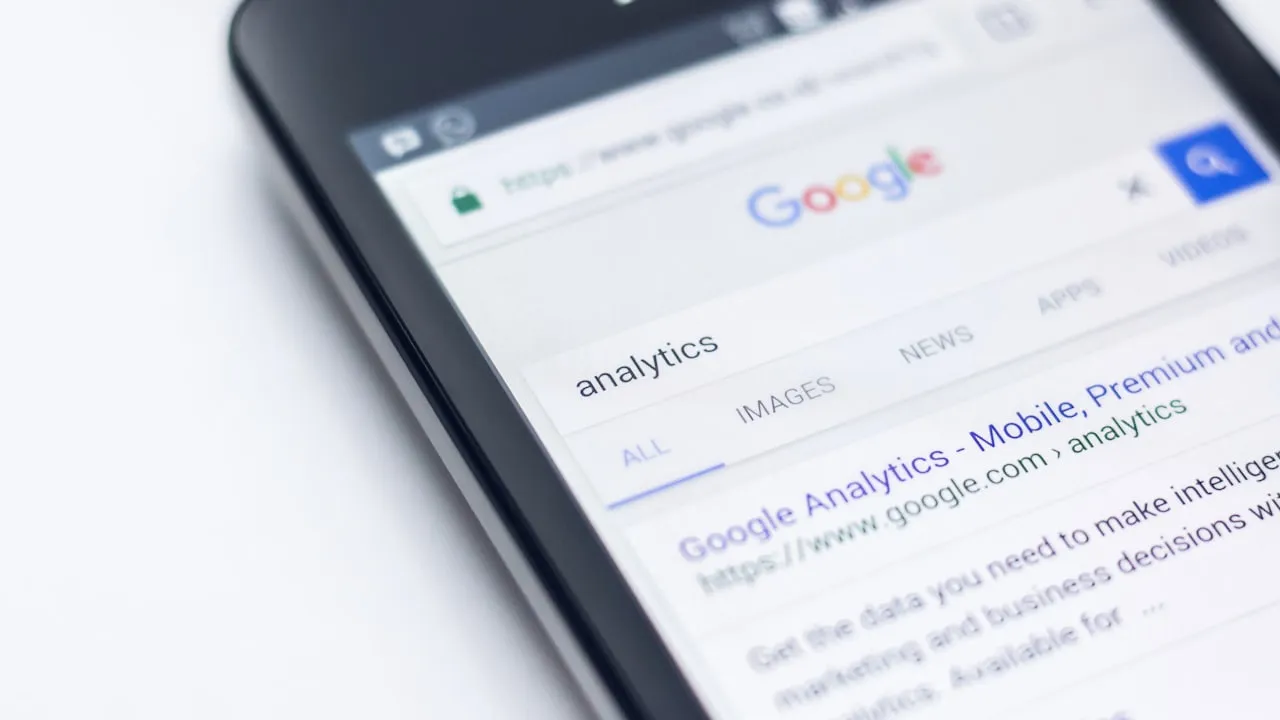 Google вывел AI Mode в 180+ стран и добавил агентные функции